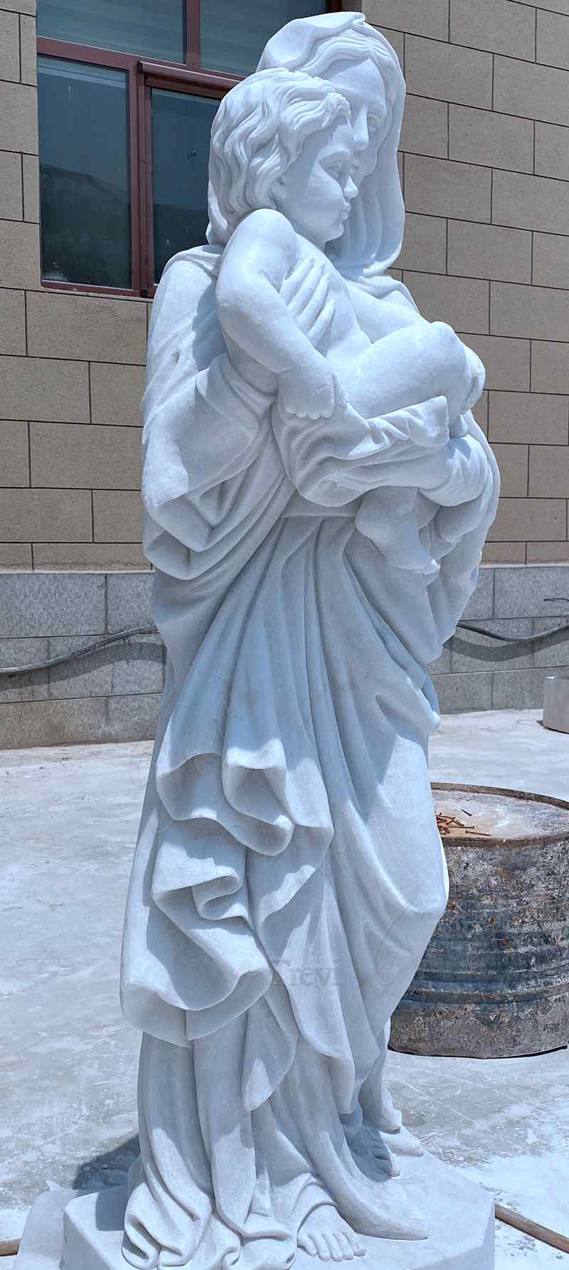 marble mary statue-01-Trevi Statue